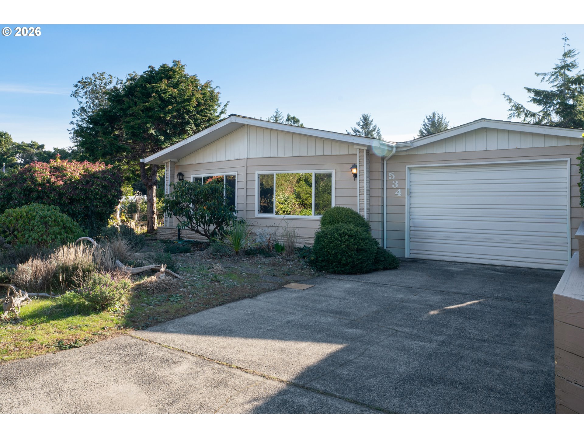 1601 RHODODENDRON DR 534