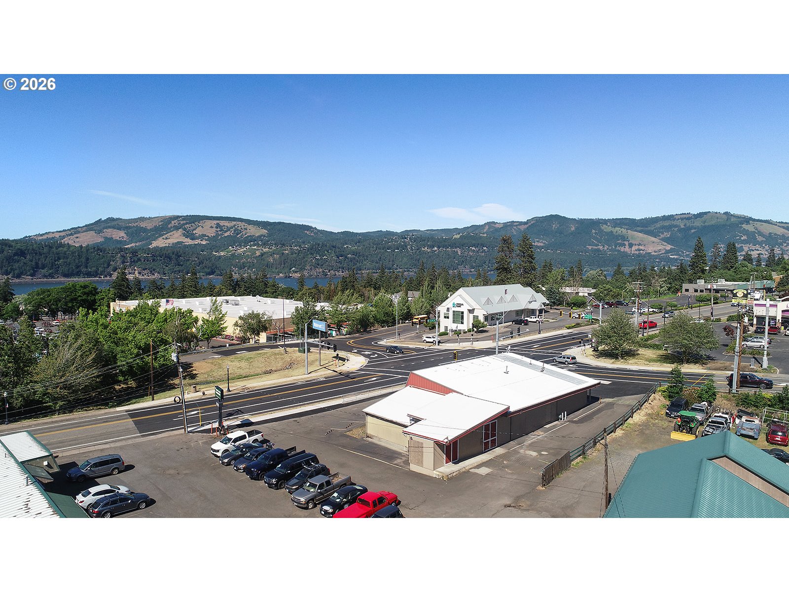 2727 CASCADE AVE