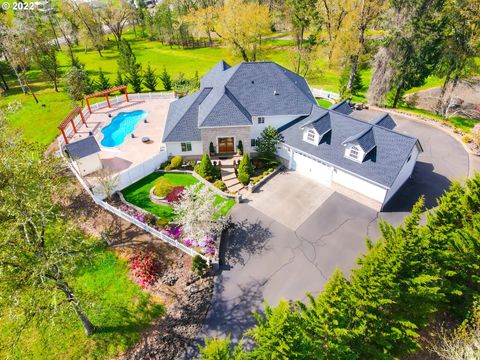 A home in Roseburg