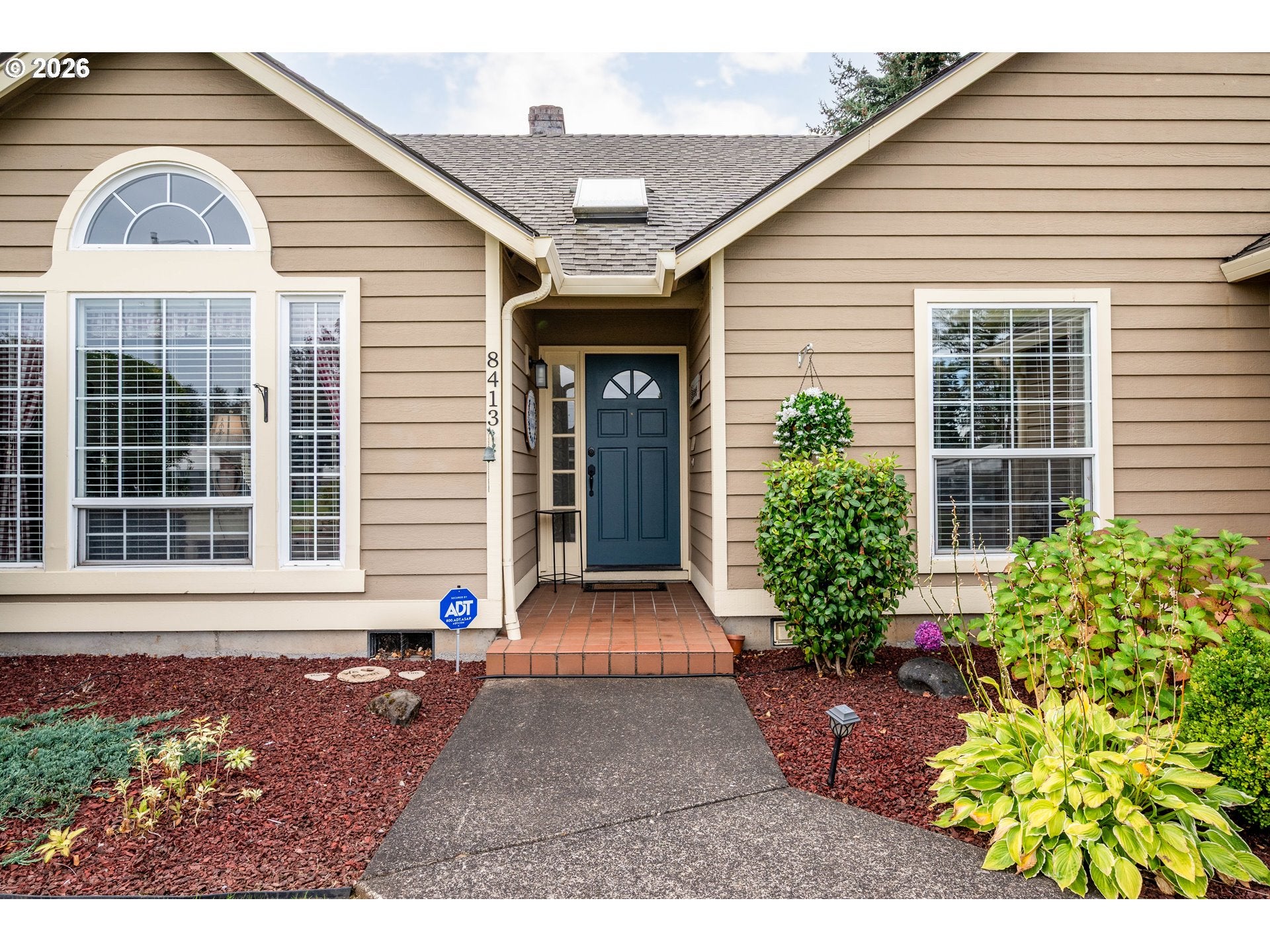 8413 NE 65TH CIR