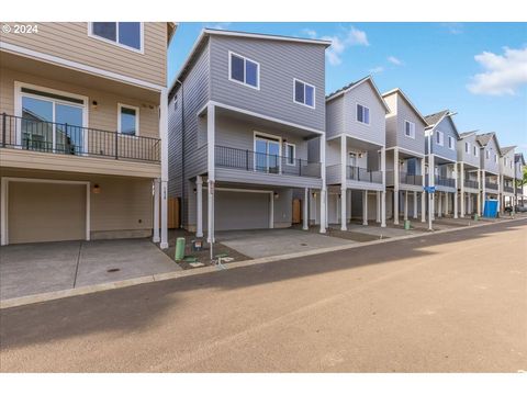 A home in Newberg