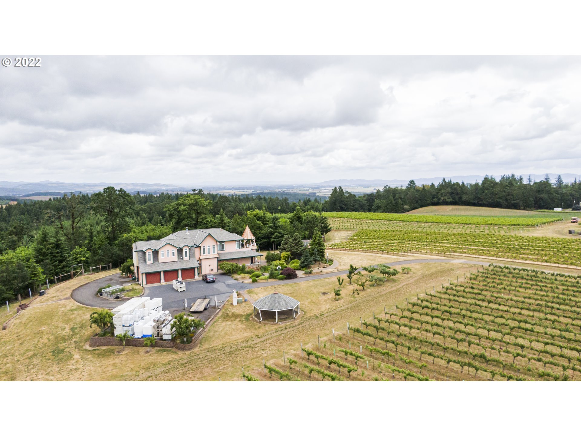 Dallas, Oregon 97338, United States, ,Commercial,Active,74118