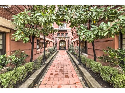 1829 NW LOVEJOY ST 103 Portland OR 97209