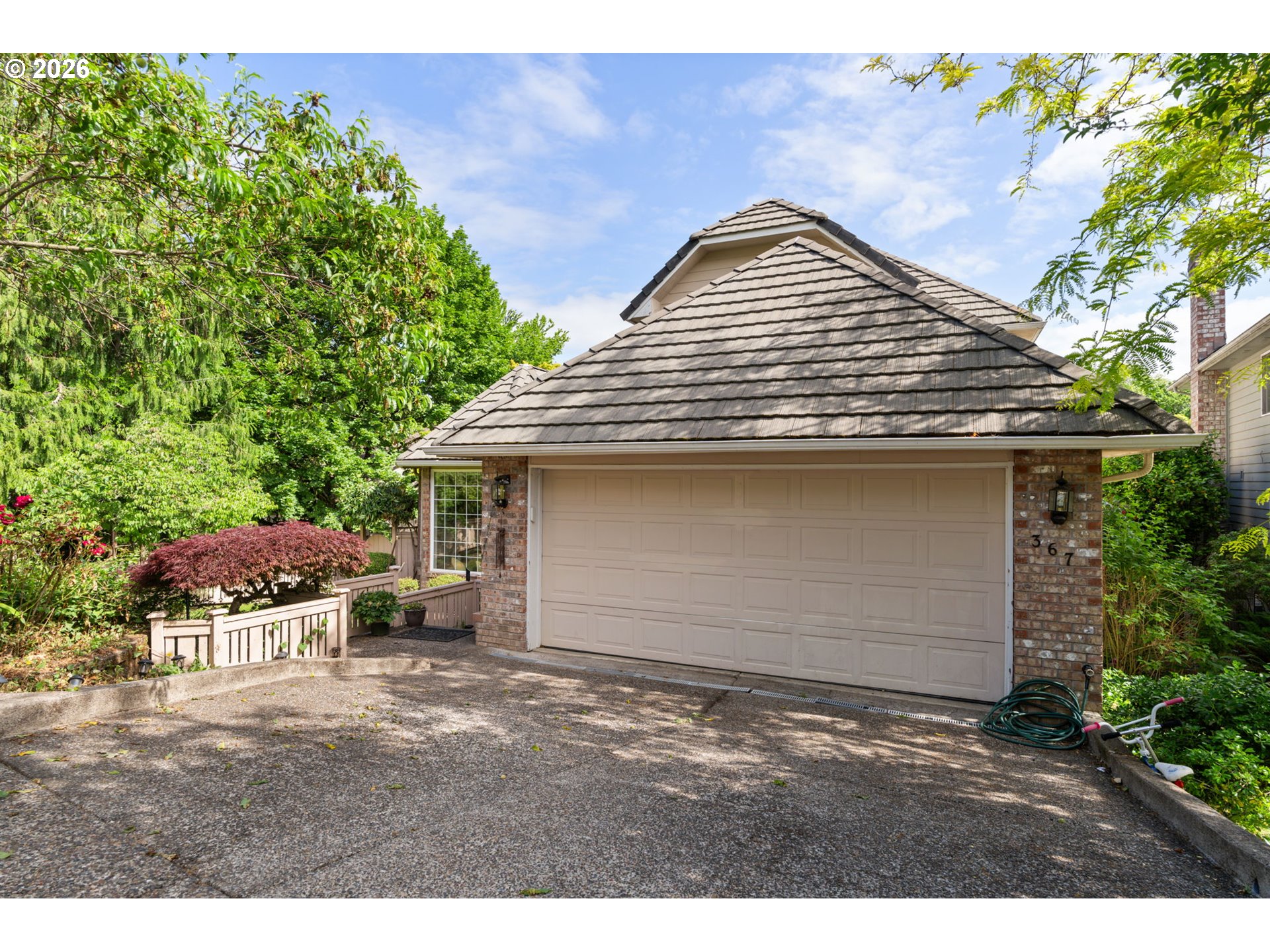 367 SPYGLASS DR