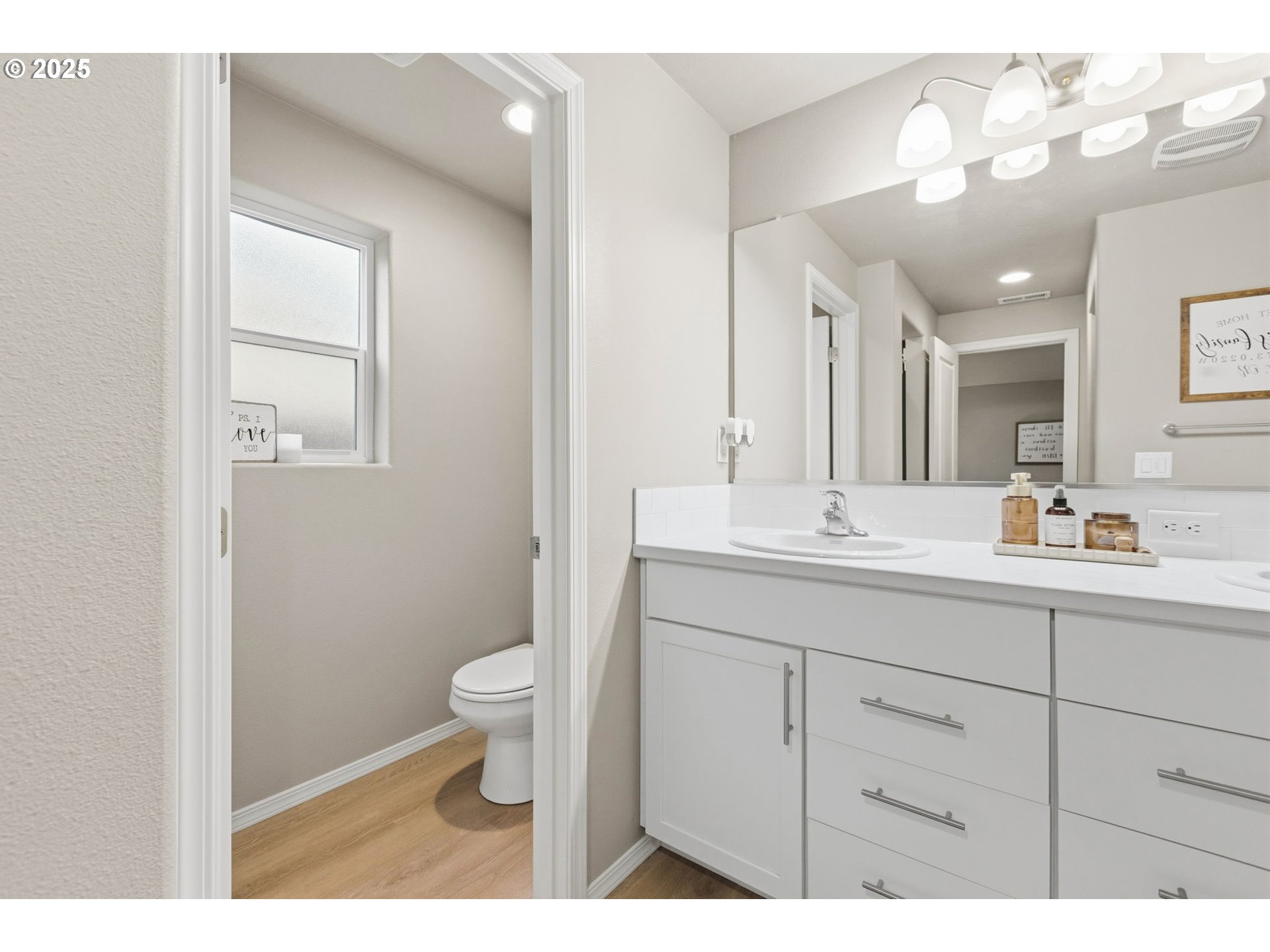 Springfield, Oregon 97478, United States, 3 Bedrooms Bedrooms, ,2 BathroomsBathrooms,Residential,Active,236771