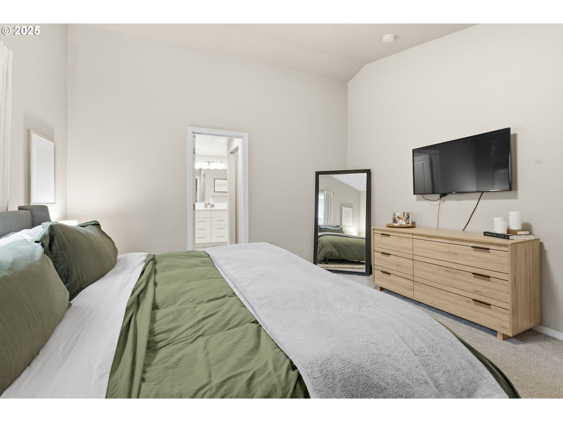 Springfield, Oregon 97478, United States, 3 Bedrooms Bedrooms, ,2 BathroomsBathrooms,Residential,Active,236771