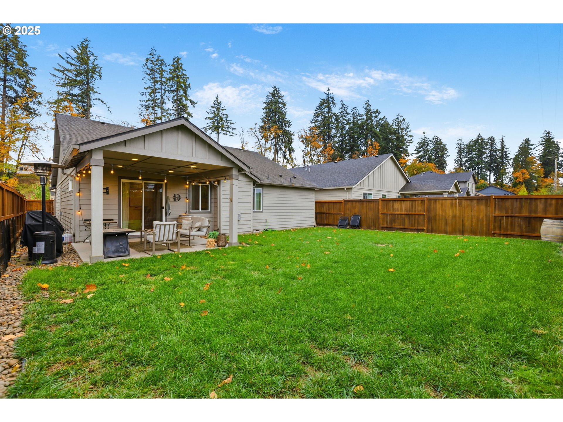 Springfield, Oregon 97478, United States, 3 Bedrooms Bedrooms, ,2 BathroomsBathrooms,Residential,Active,236771