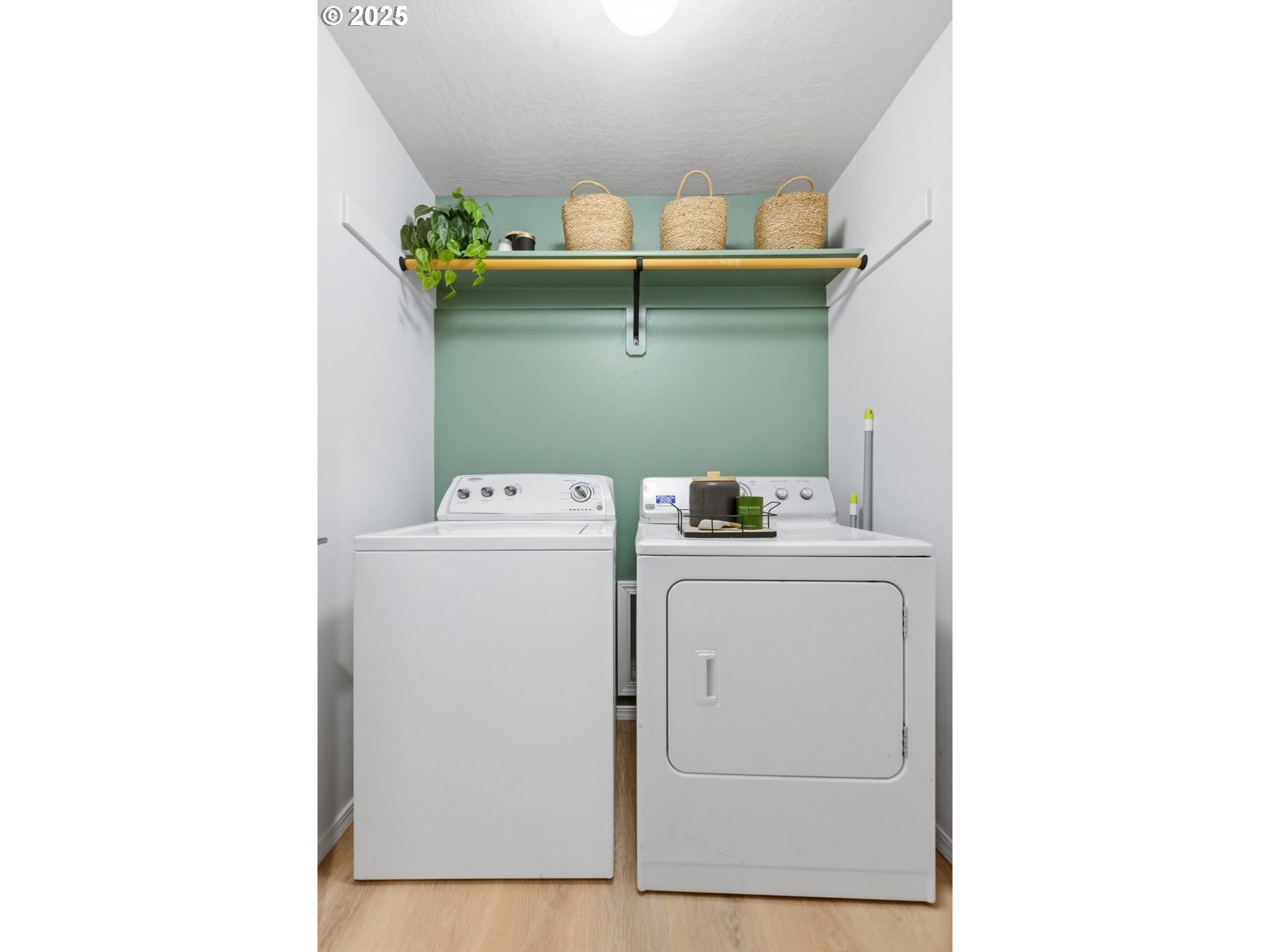 Springfield, Oregon 97478, United States, 3 Bedrooms Bedrooms, ,2 BathroomsBathrooms,Residential,Active,236771