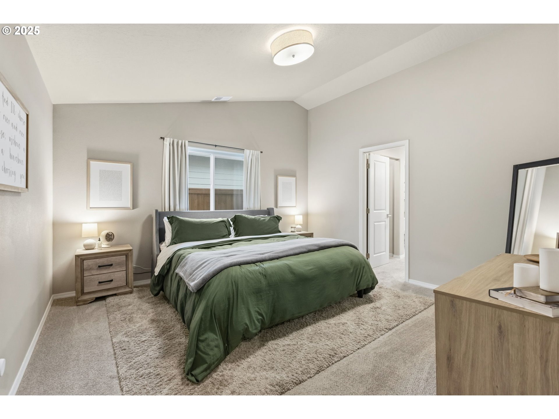 Springfield, Oregon 97478, United States, 3 Bedrooms Bedrooms, ,2 BathroomsBathrooms,Residential,Active,236771