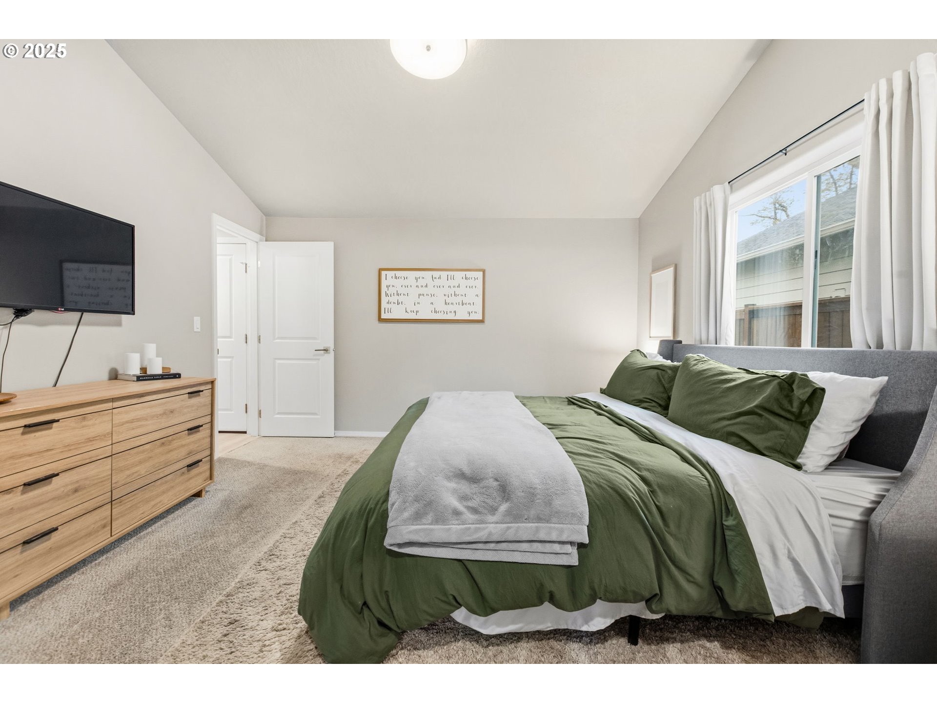 Springfield, Oregon 97478, United States, 3 Bedrooms Bedrooms, ,2 BathroomsBathrooms,Residential,Active,236771