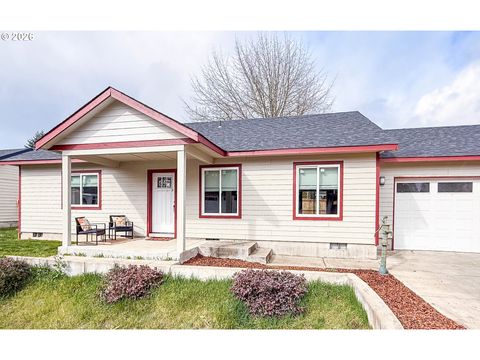 2382 E IRWIN WAY Eugene OR 97402