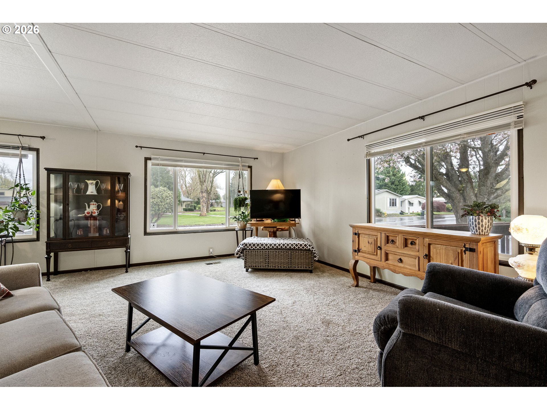 1400 CANDLELIGHT DR 105