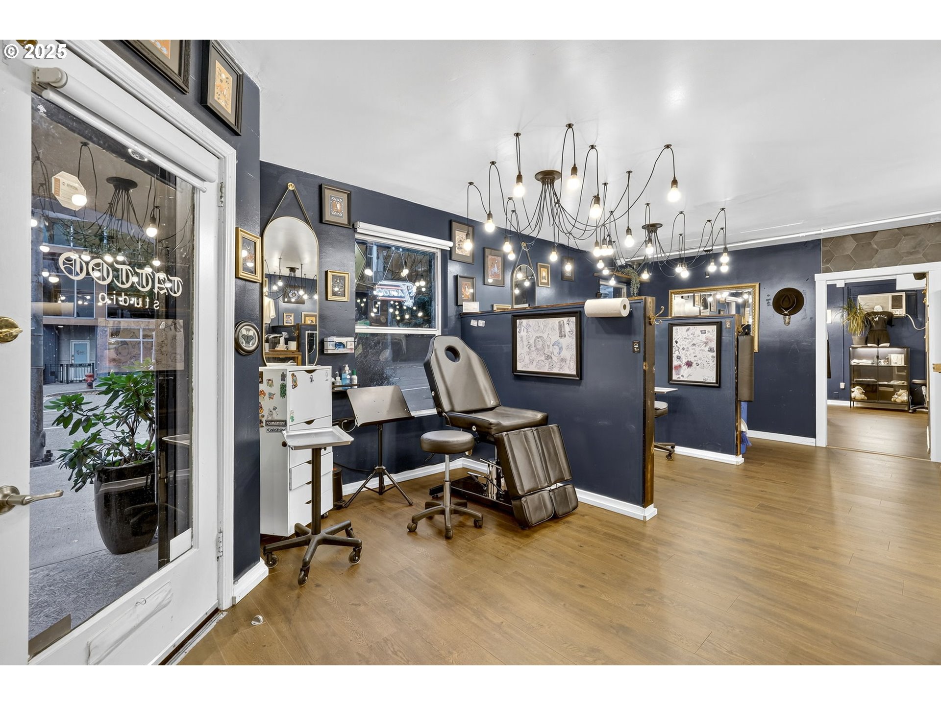 1104 SW COLUMBIA ST 1