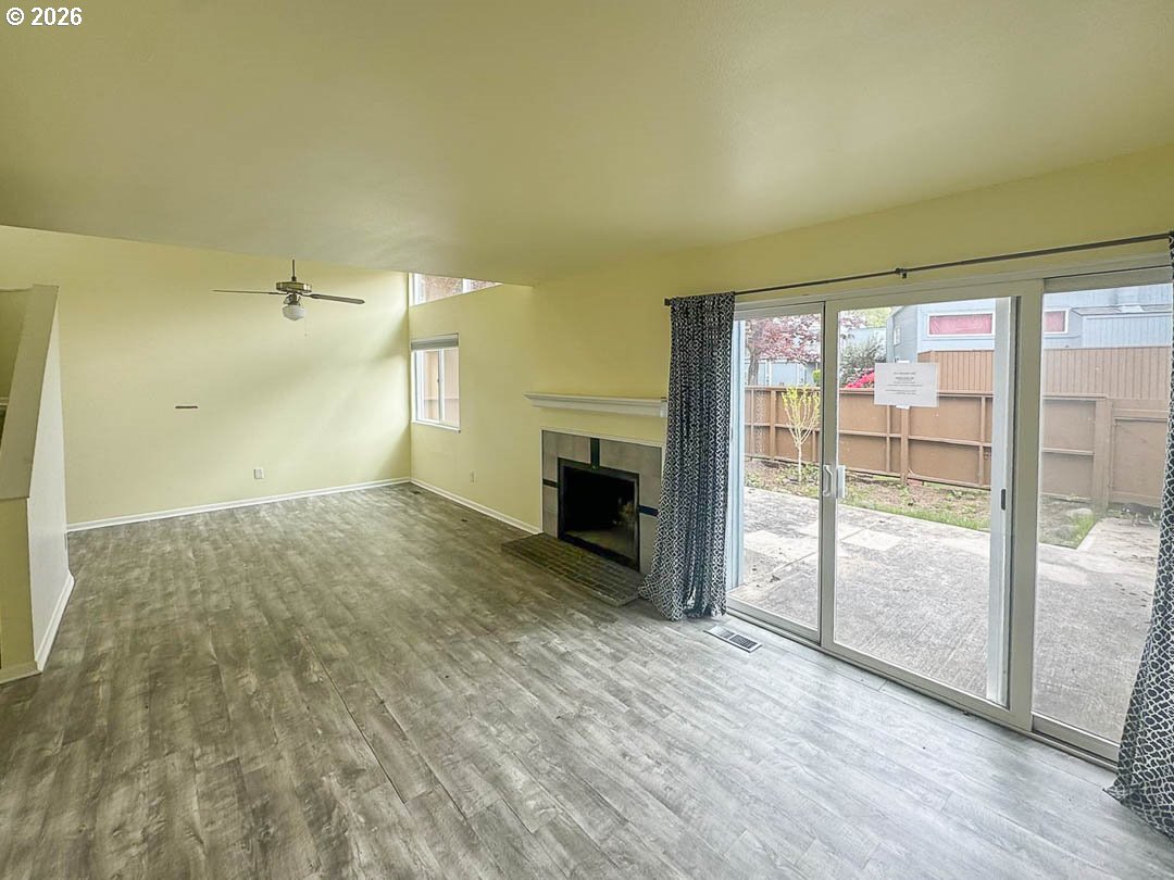 1572 NW TANASBROOK CT