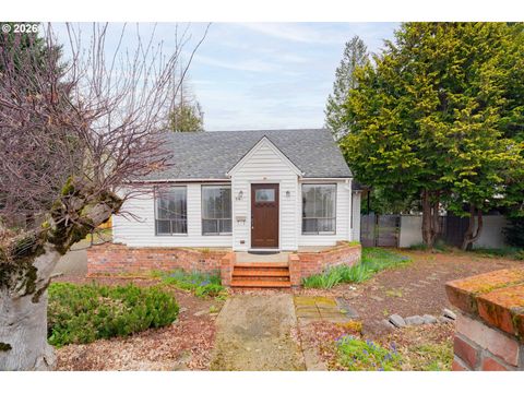 516 26TH ST Washougal WA 98671