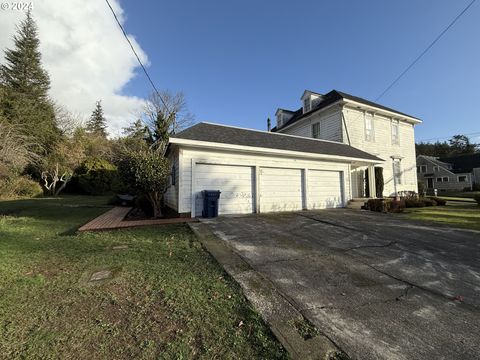 A home in Coquille