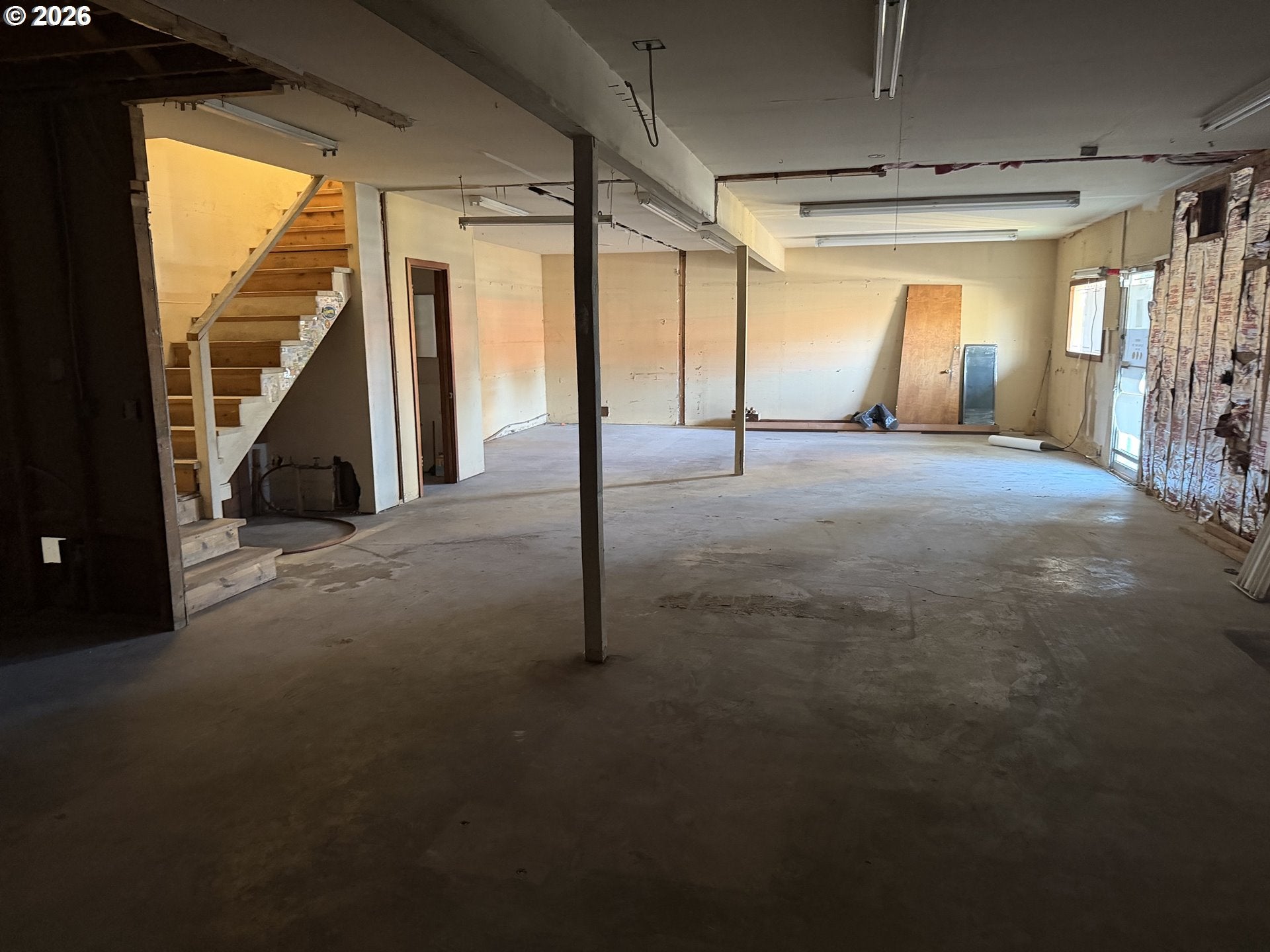2604 PACIFIC AVE