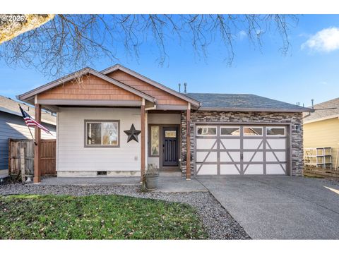 2216 E KENNEDY DR Newberg OR 97132