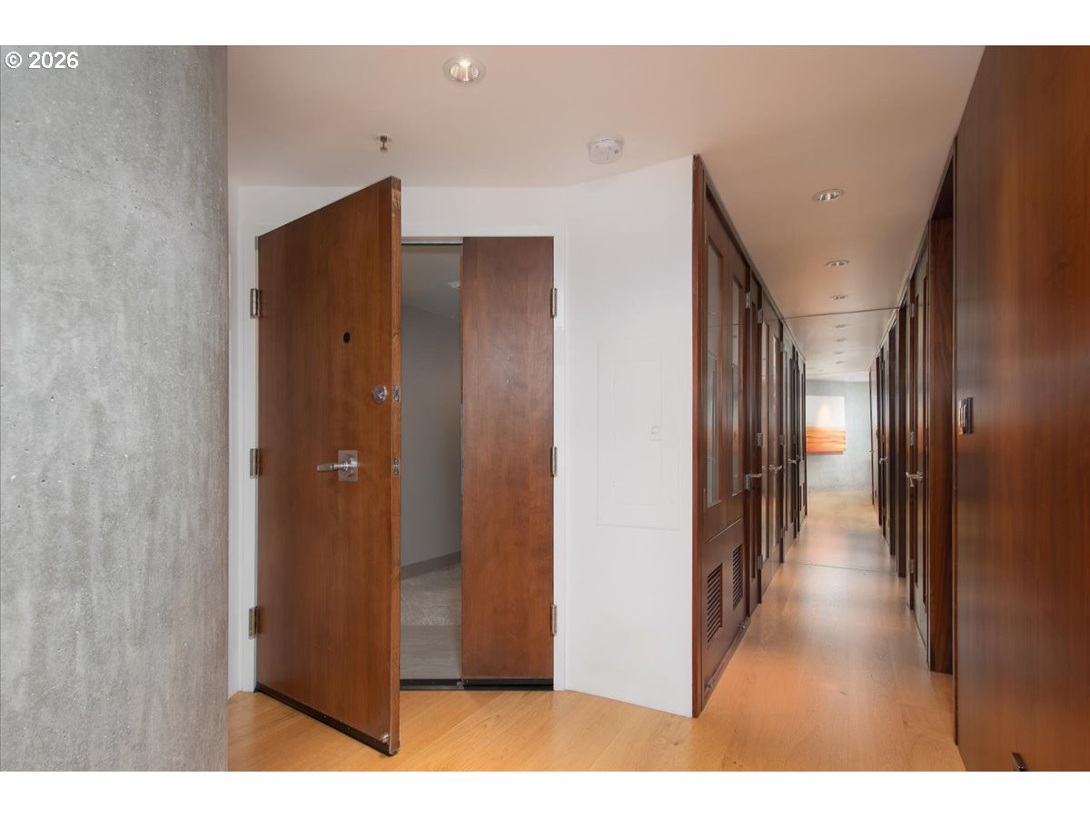 1500 SW 5TH AVE 601