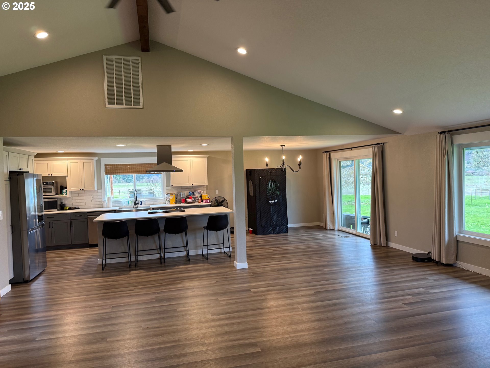 Picture for the property 457889781, 3 beds, 3 baths