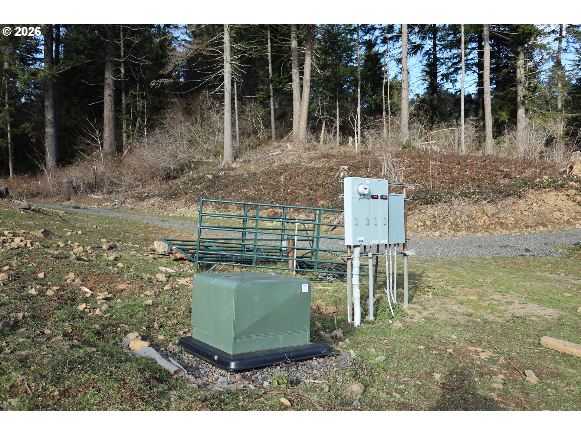 562 WOODARD CREEK RD