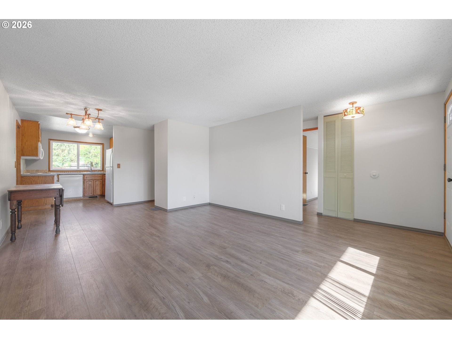 1180 BROCKTON PL