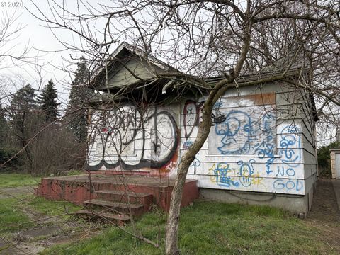 4611 N MINNESOTA AVE Portland OR 97217