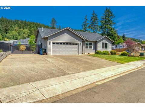 1545 E Fourth Ave, Sutherlin, OR 97479 - MLS#: 548296001
