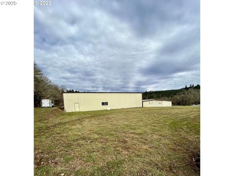 A home in Roseburg