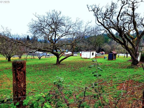 A home in Roseburg