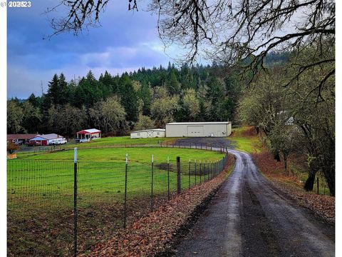 A home in Roseburg