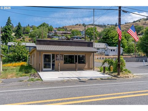 421 STATE ST Lyle WA 98635