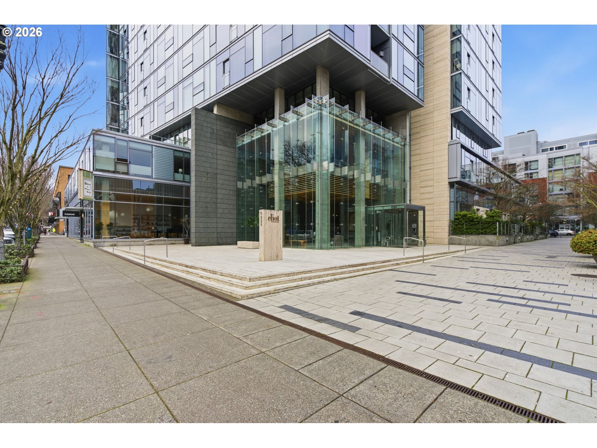 1221 SW 10TH AVE 908