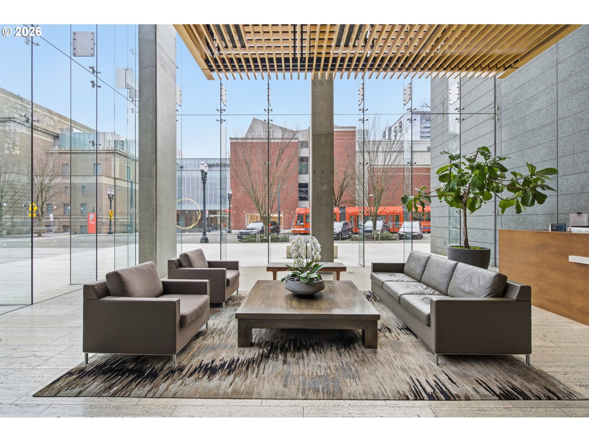 1221 SW 10TH AVE 908