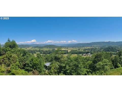 BLACK OAK DR Roseburg OR 97471