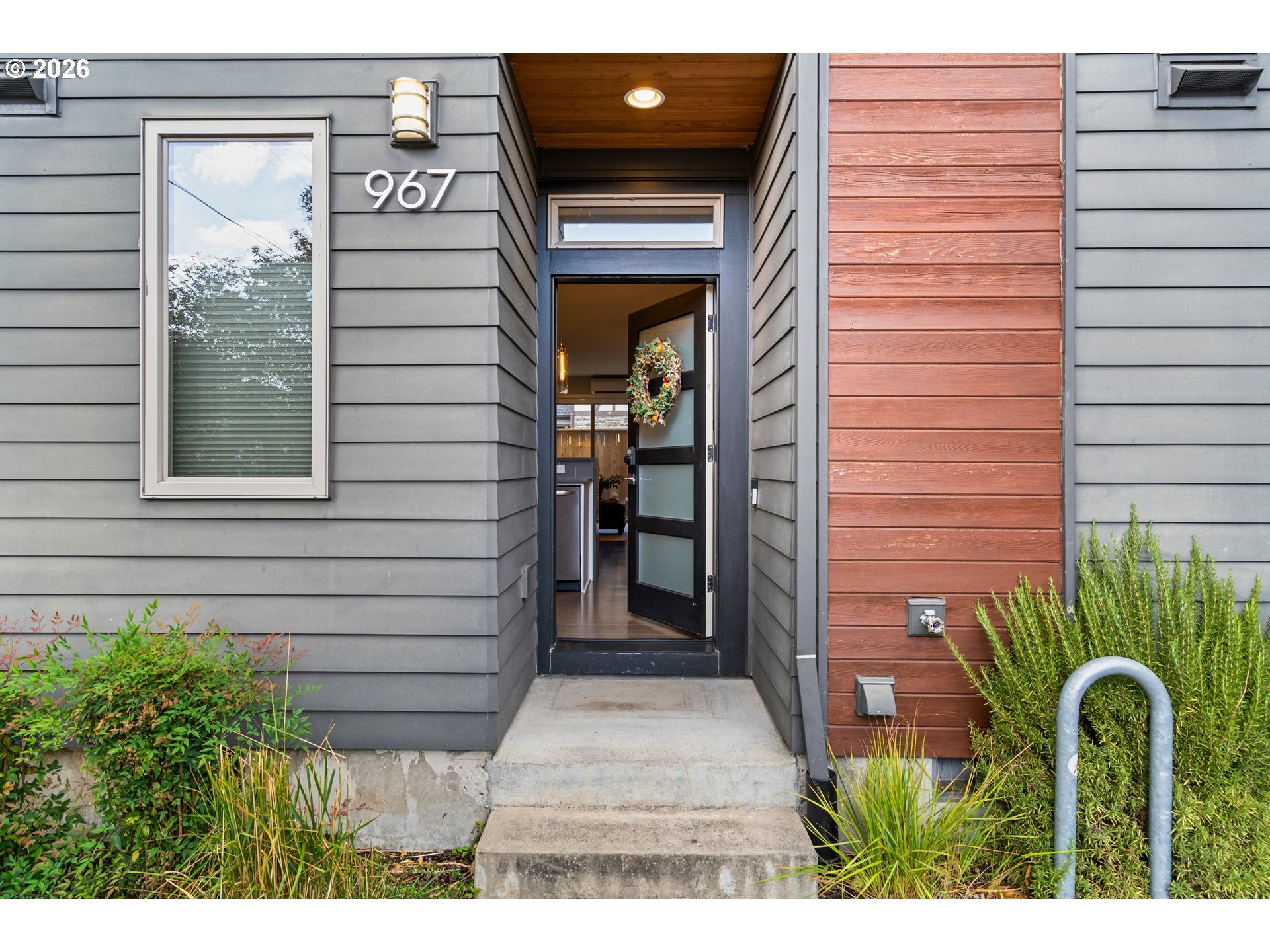 967 N KILLINGSWORTH CT