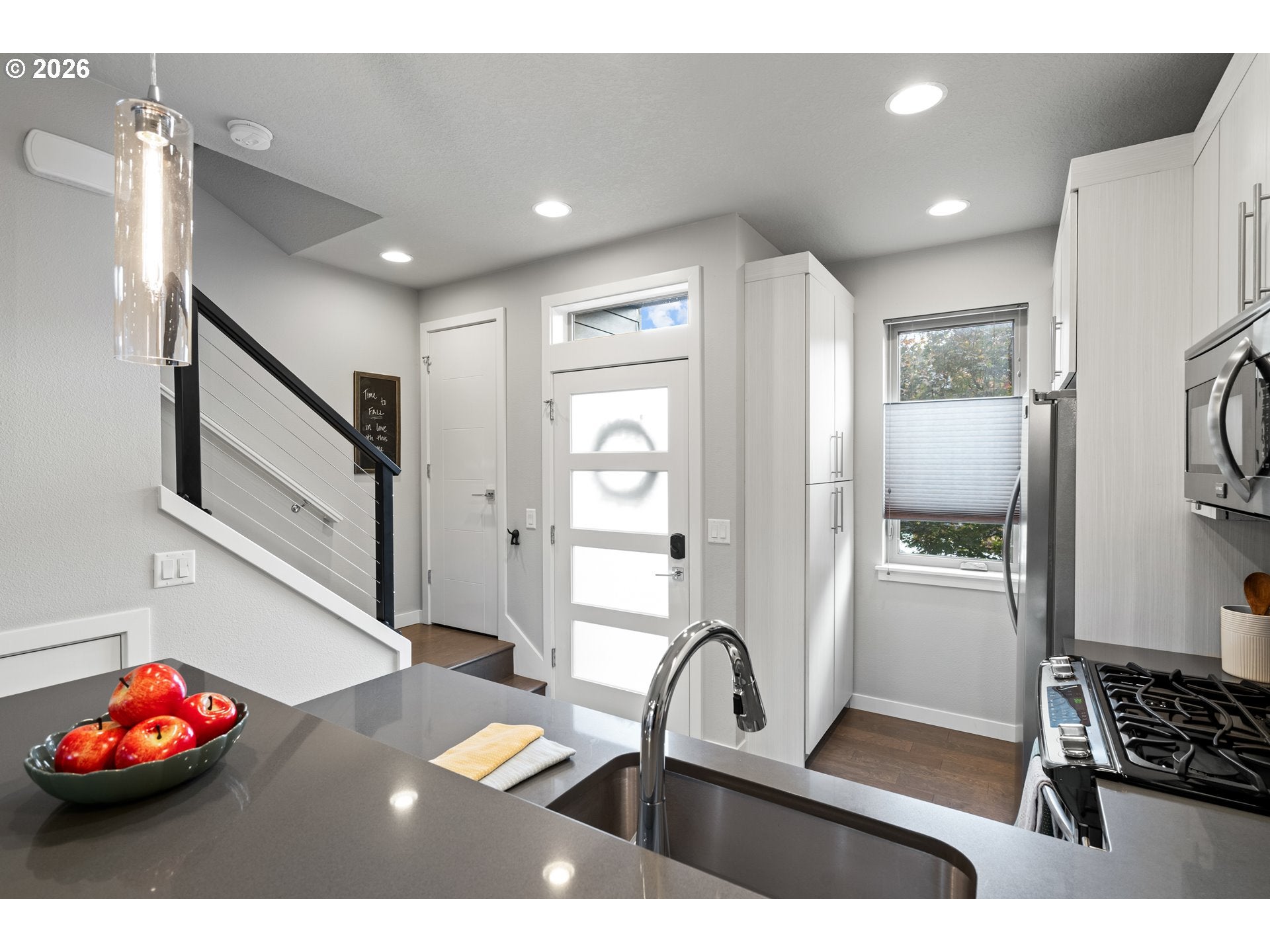 967 N KILLINGSWORTH CT