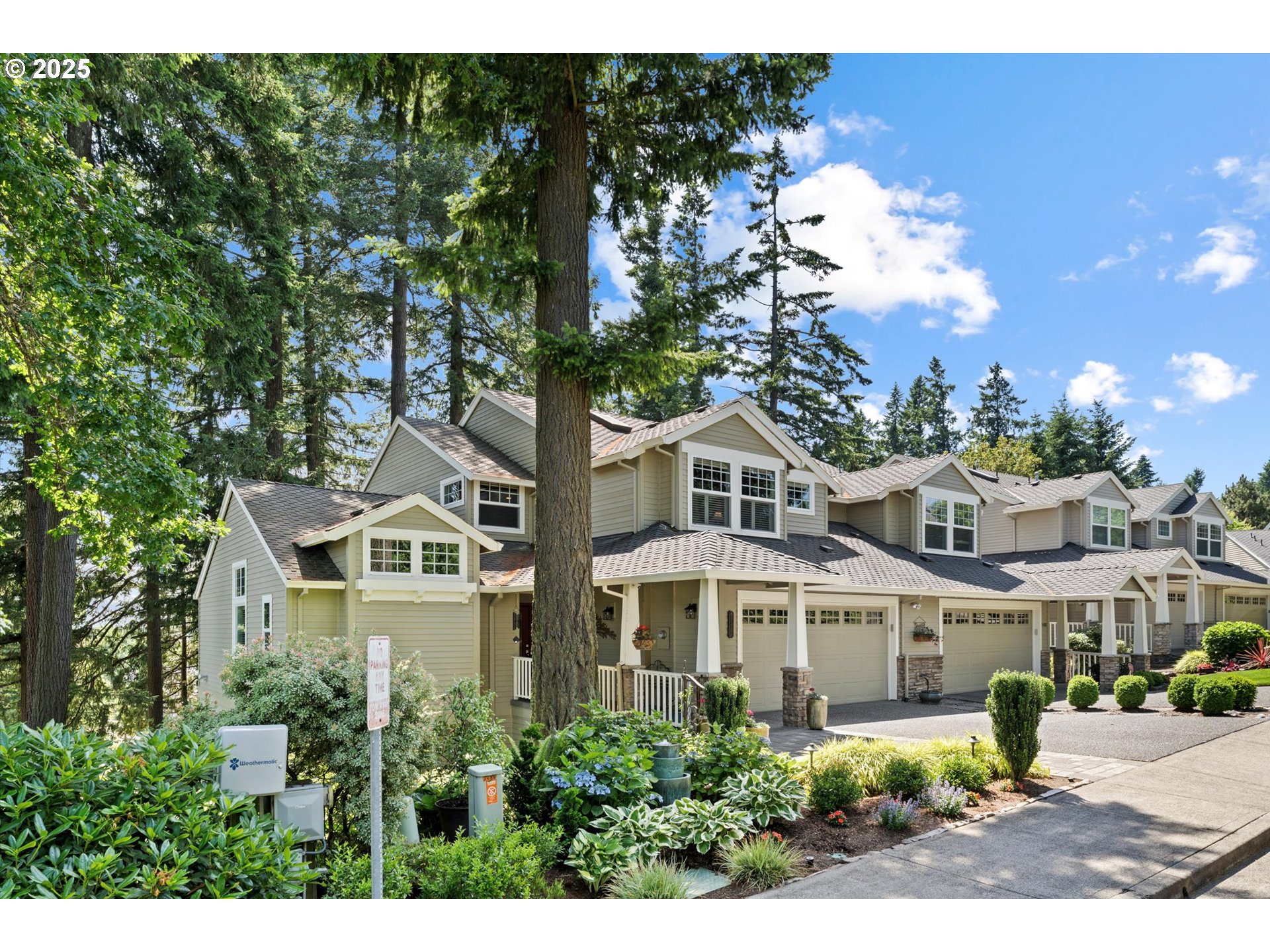 3486 CHAPARREL LOOP