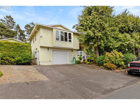 5360 PALISADES DR Lincoln City OR 97367