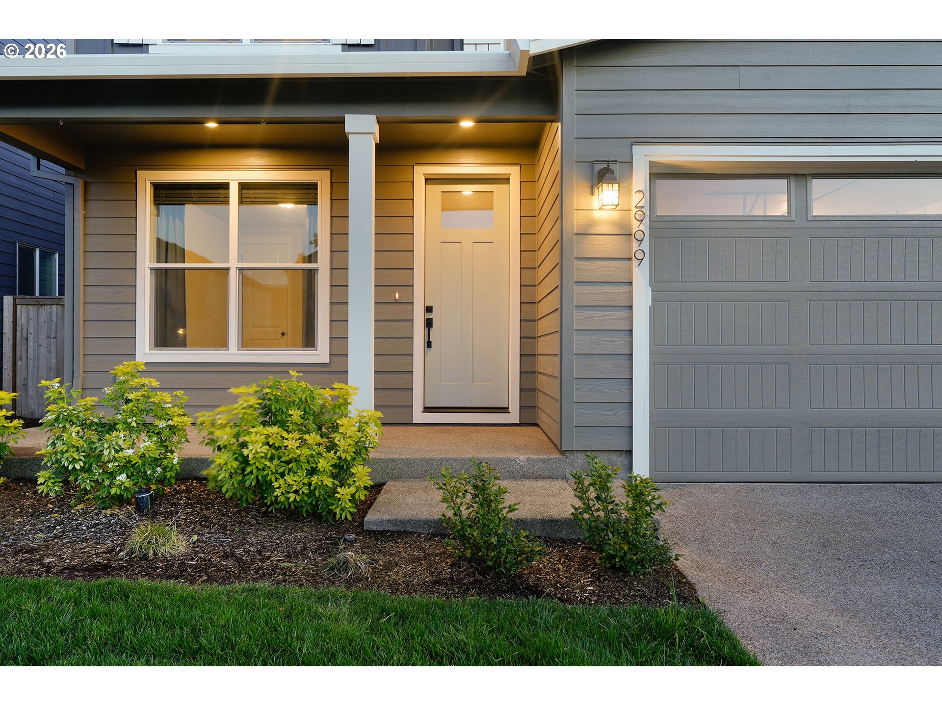 2999 S QUARTZ DR