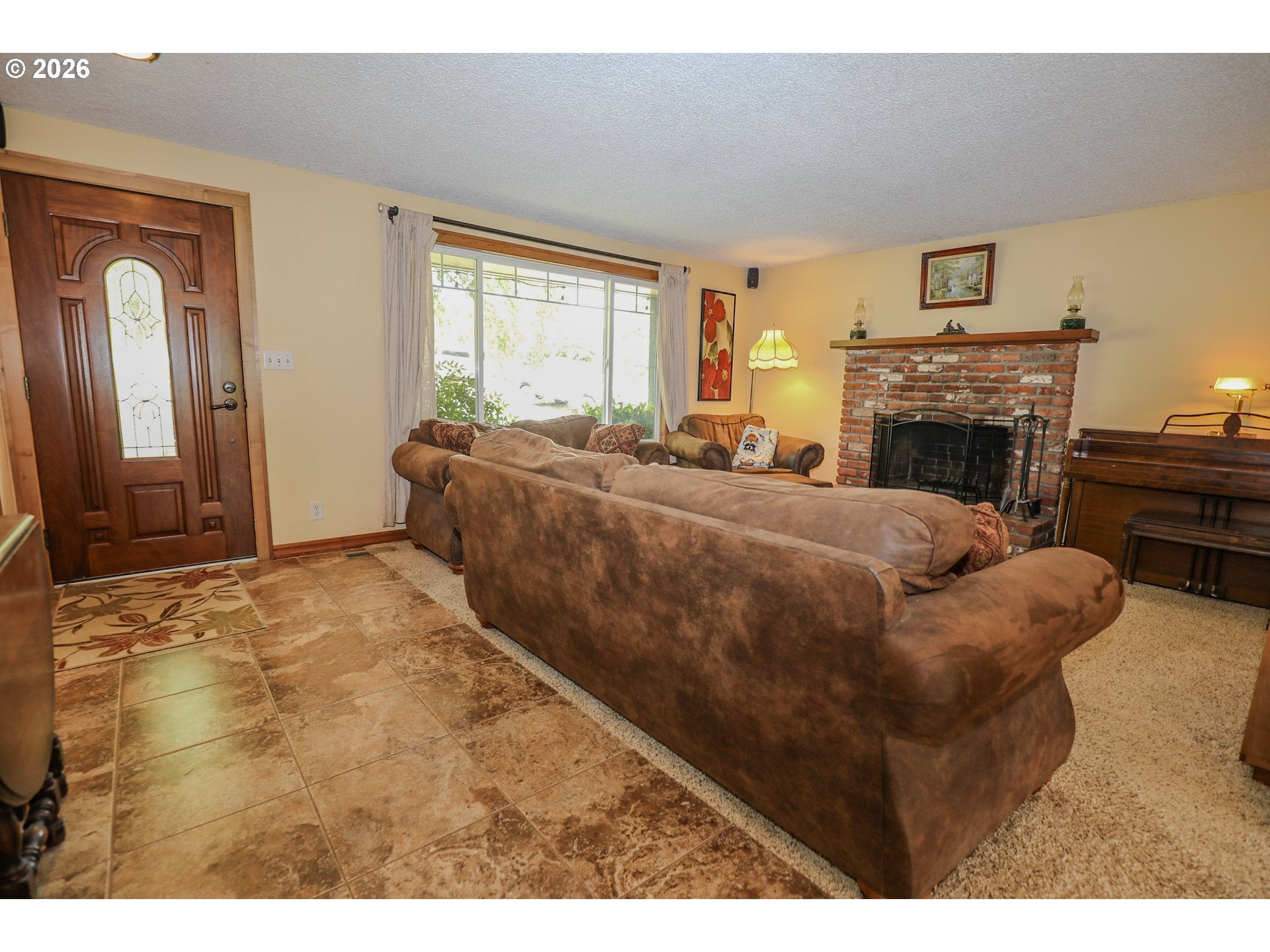 686 MURDOCK DR