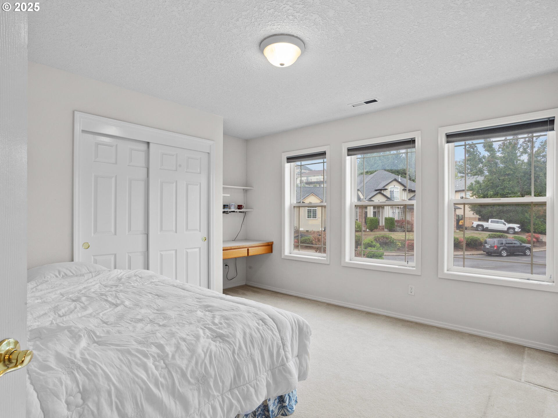 Vancouver, Washington 98686, United States, 5 Bedrooms Bedrooms, ,4 BathroomsBathrooms,Residential,Active,97586