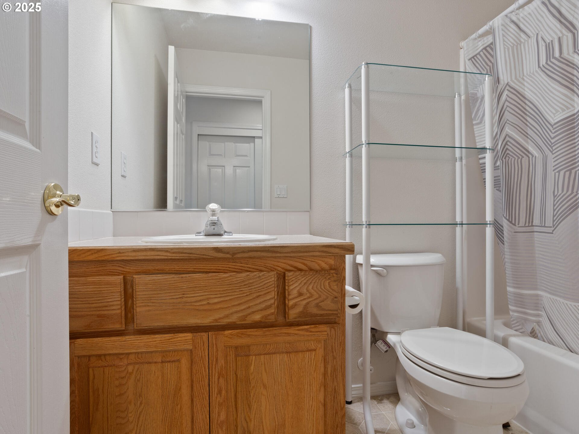 Vancouver, Washington 98686, United States, 5 Bedrooms Bedrooms, ,4 BathroomsBathrooms,Residential,Active,97586