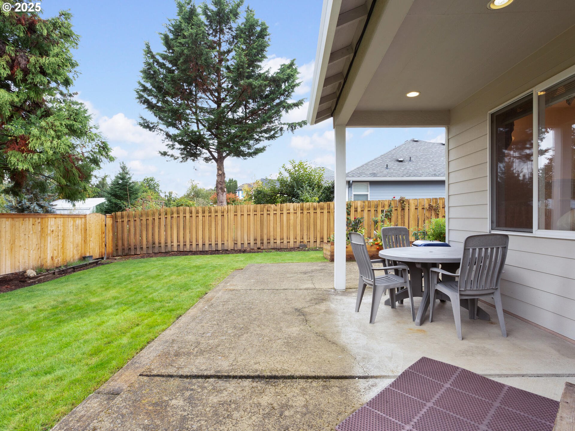 Vancouver, Washington 98686, United States, 5 Bedrooms Bedrooms, ,4 BathroomsBathrooms,Residential,Active,97586