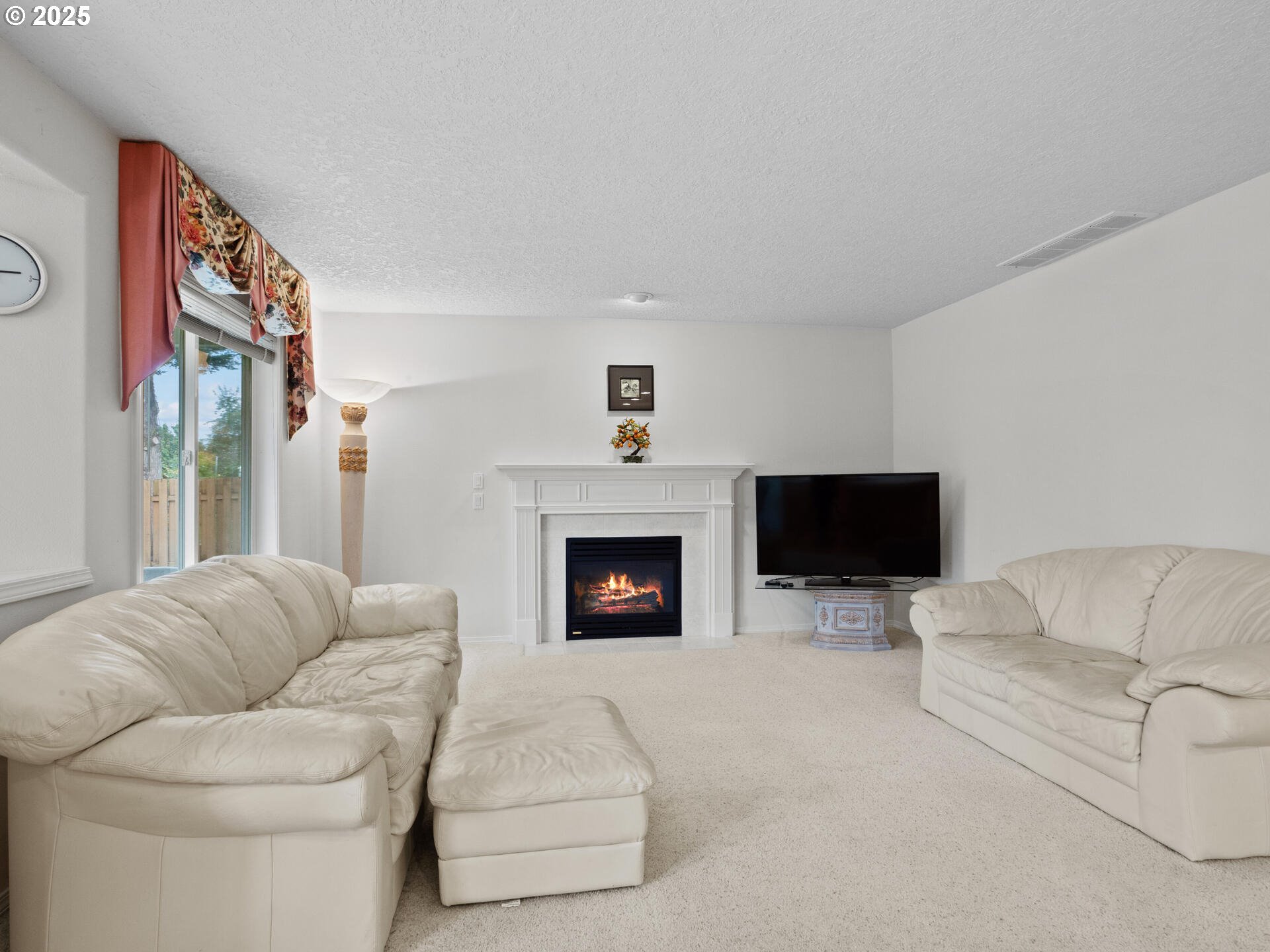 Vancouver, Washington 98686, United States, 5 Bedrooms Bedrooms, ,4 BathroomsBathrooms,Residential,Active,97586