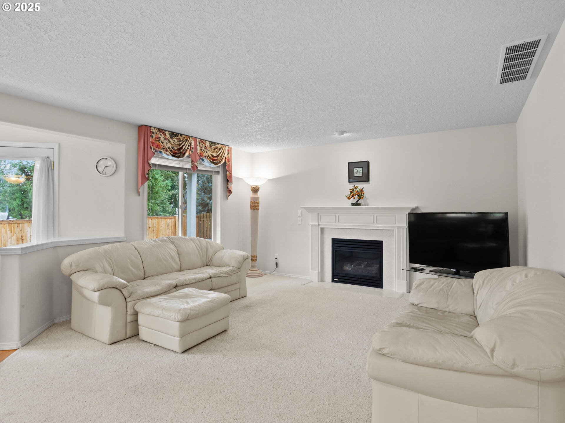 Vancouver, Washington 98686, United States, 5 Bedrooms Bedrooms, ,4 BathroomsBathrooms,Residential,Active,97586