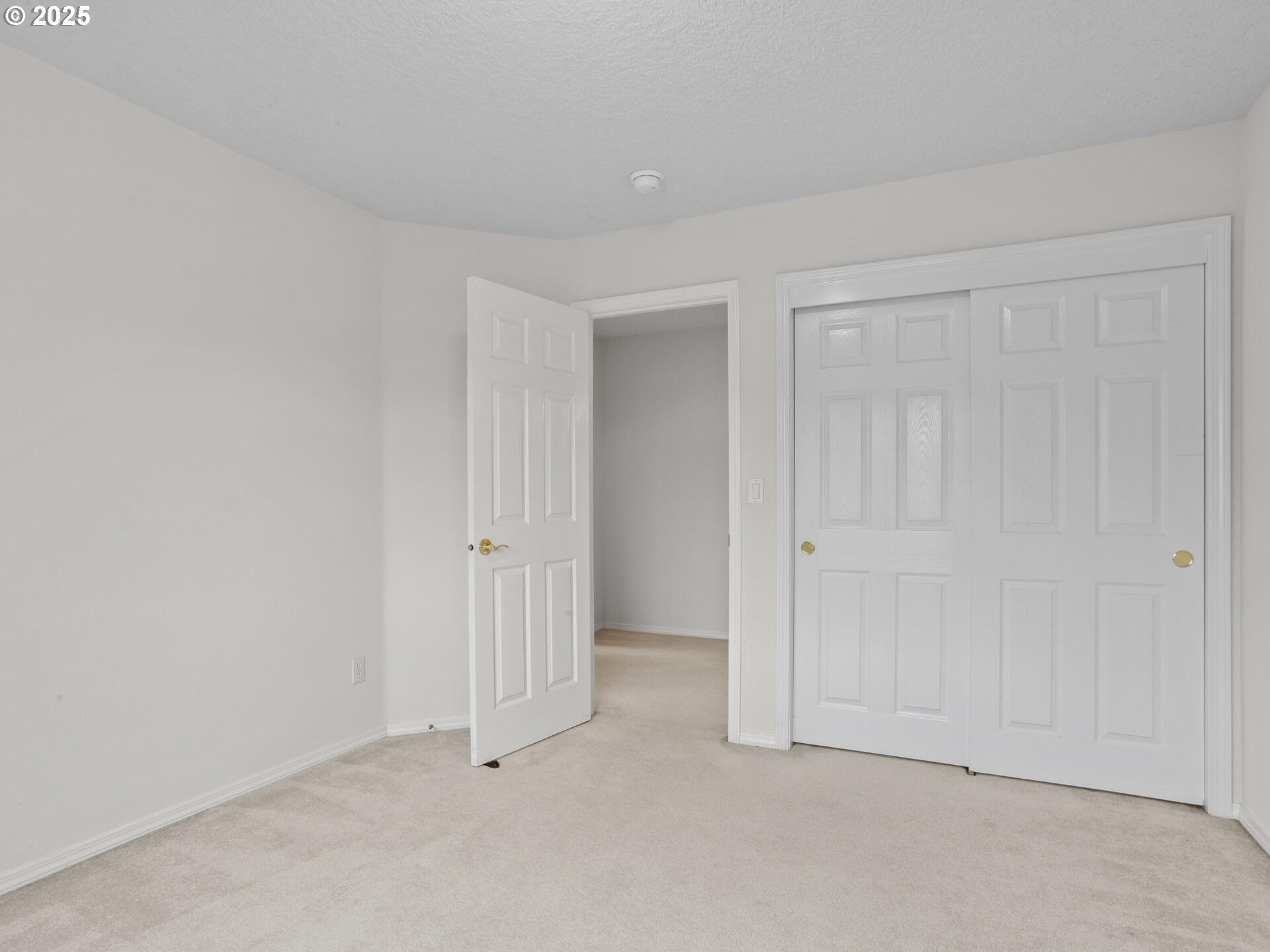 Vancouver, Washington 98686, United States, 5 Bedrooms Bedrooms, ,4 BathroomsBathrooms,Residential,Active,97586