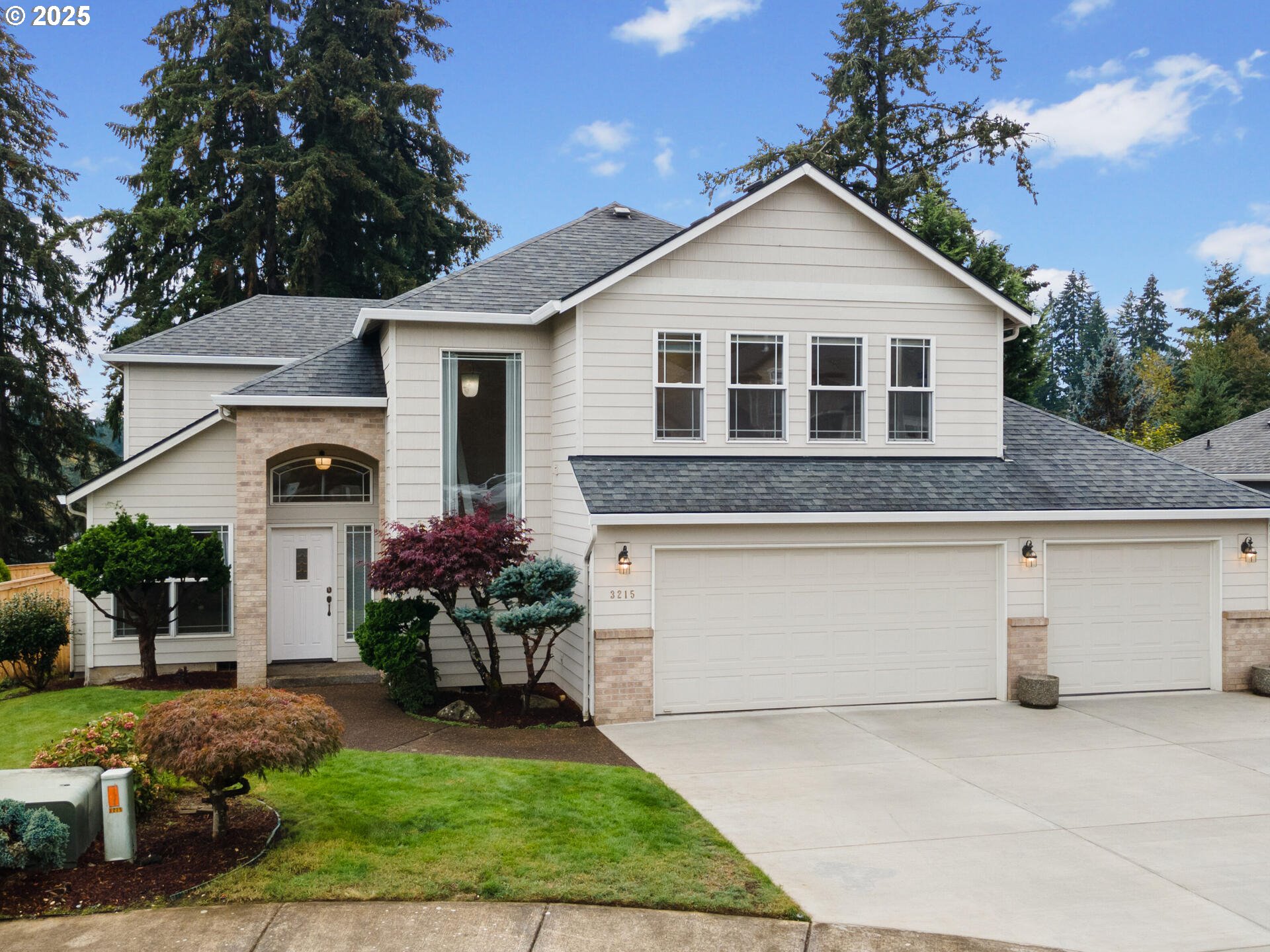 Vancouver, Washington 98686, United States, 5 Bedrooms Bedrooms, ,4 BathroomsBathrooms,Residential,Active,97586