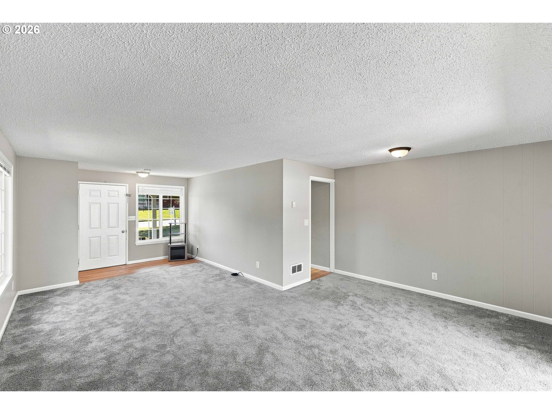 885 Oakway DR