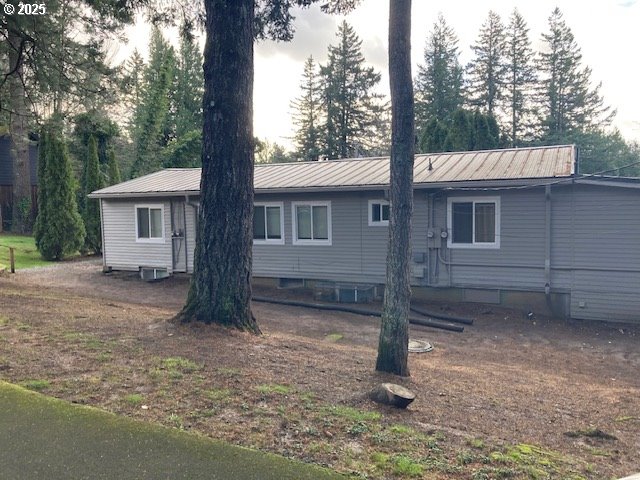 32605/32611 E HIST COLUMBIA RIVER HWY